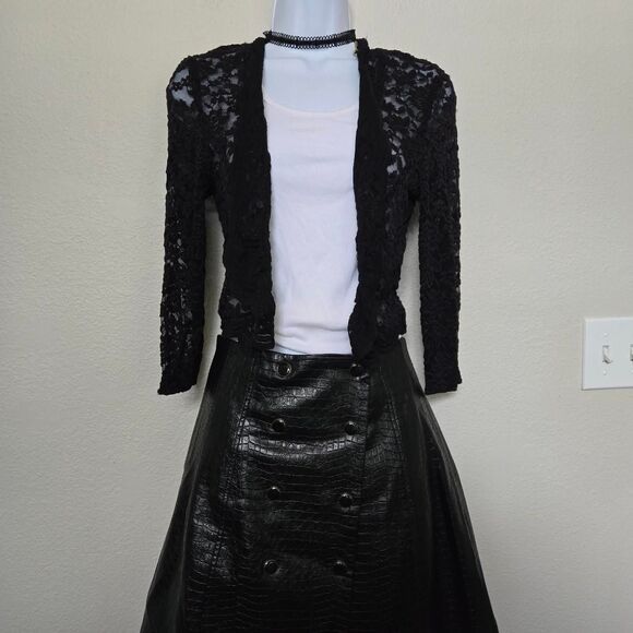 Vintage Black Lace Floral Sheer Bolero Short Cardigan size small - Picture 6 of 7